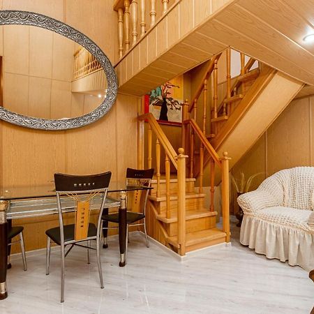 Rustaveli Downtown Aparthotel ティビリシ エクステリア 写真