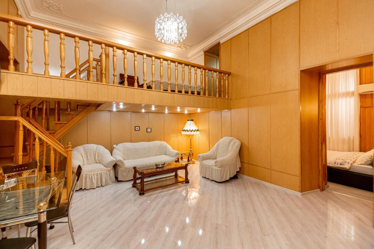 Rustaveli Downtown Aparthotel ティビリシ エクステリア 写真