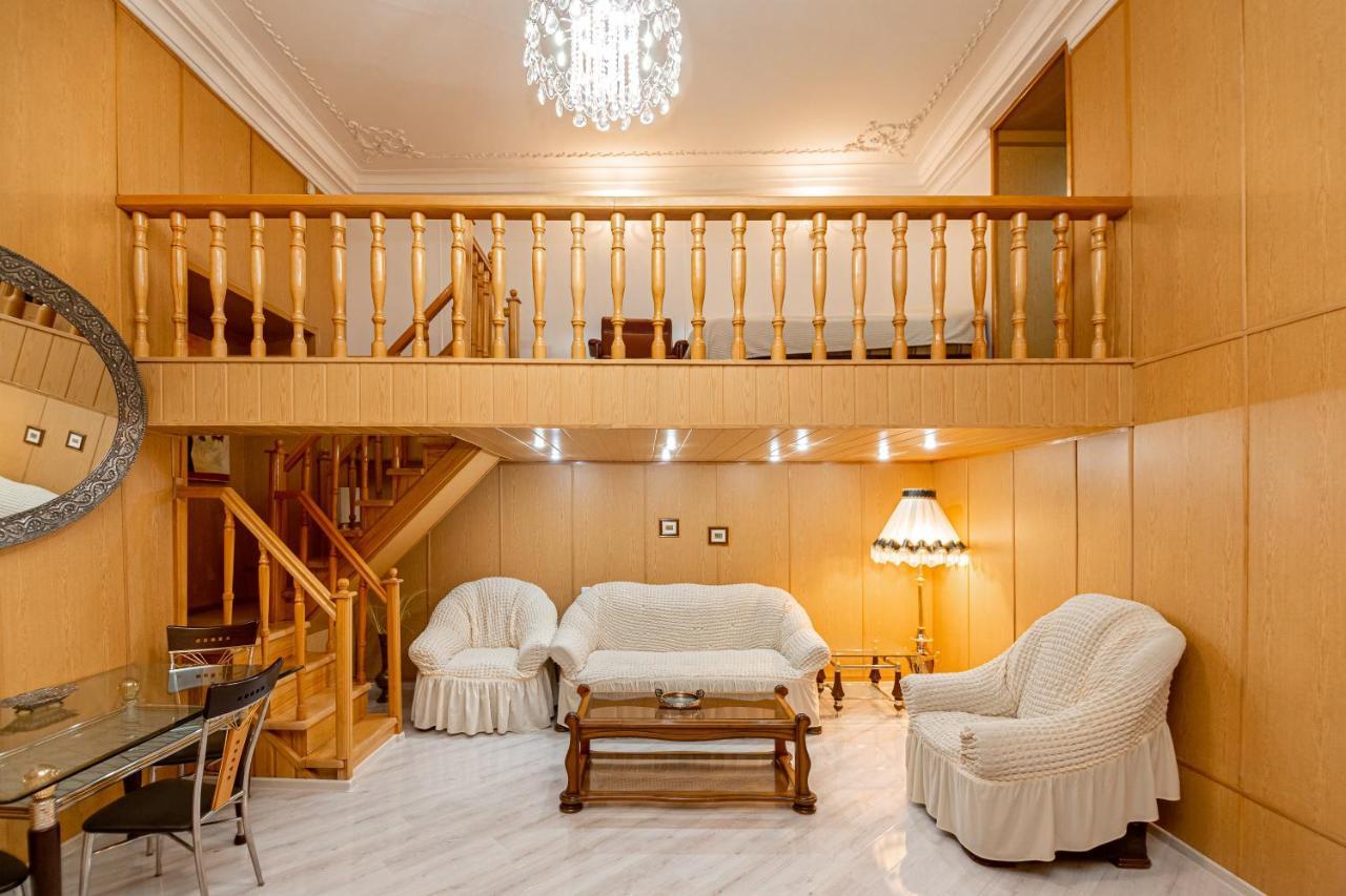 Rustaveli Downtown Aparthotel ティビリシ エクステリア 写真