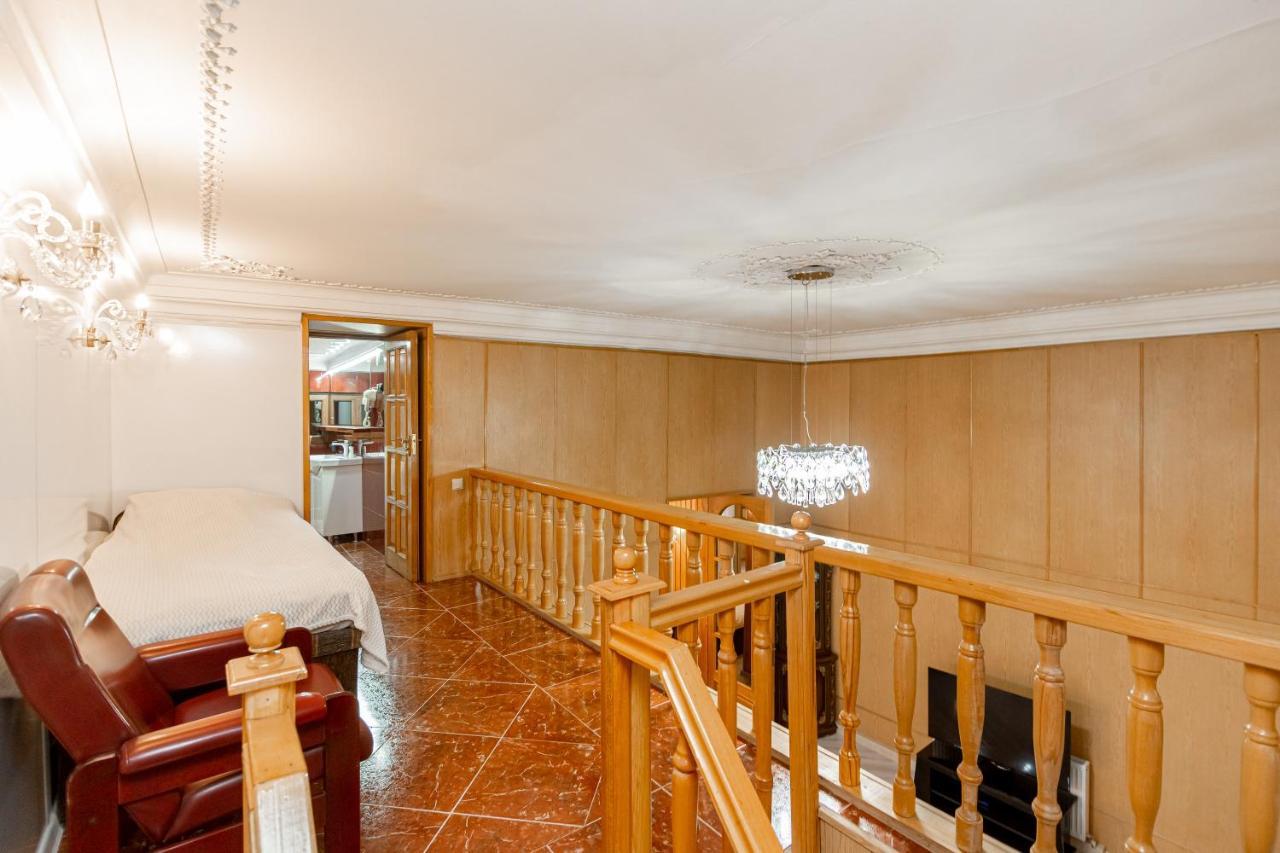 Rustaveli Downtown Aparthotel ティビリシ エクステリア 写真