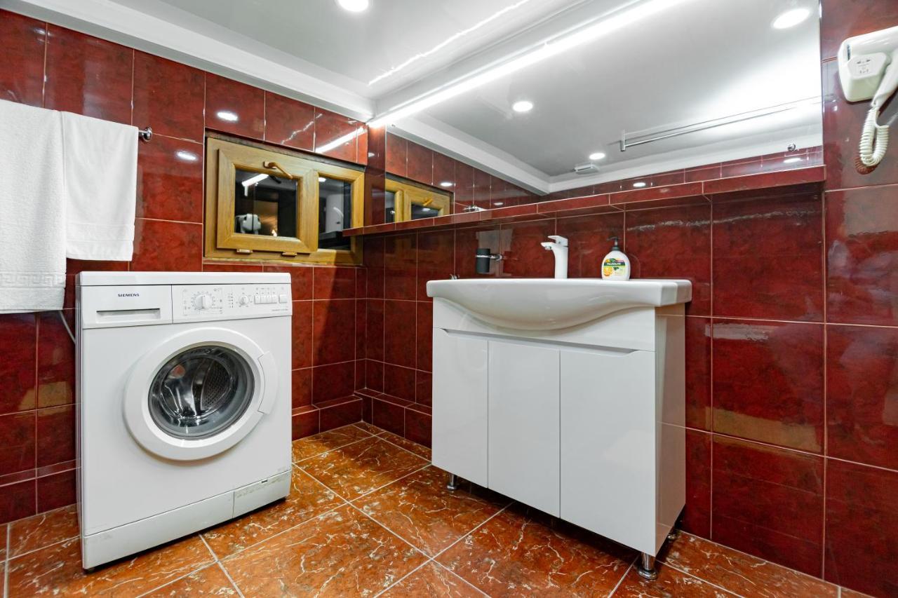 Rustaveli Downtown Aparthotel ティビリシ エクステリア 写真