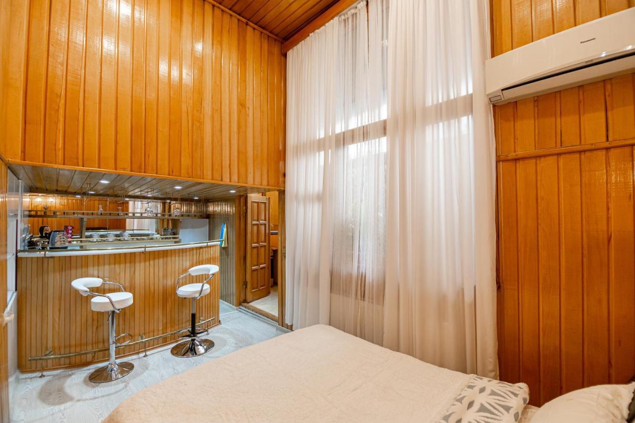 Rustaveli Downtown Aparthotel ティビリシ エクステリア 写真